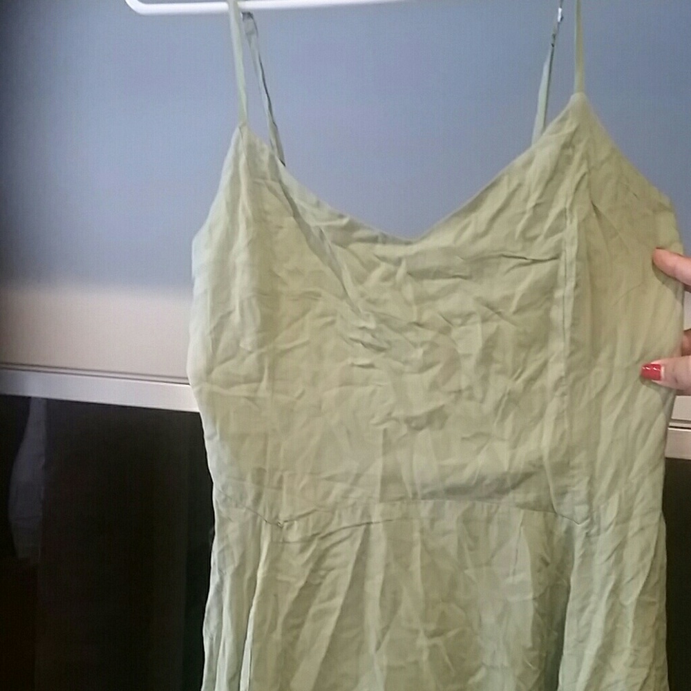 Mini dress... very pretty. Needs to be ironed.